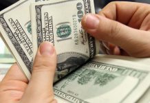 Rupee hits record low for 11th session