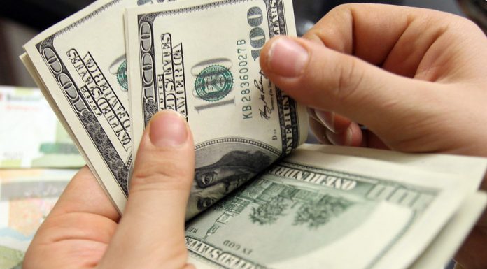 Sri Lankan rupee hits record low for second session on importer demand