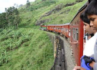 Enjoy Sri Lanka – Riding the rails